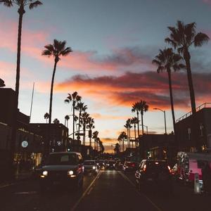 小怪兽网页版1网页版2在哪看
